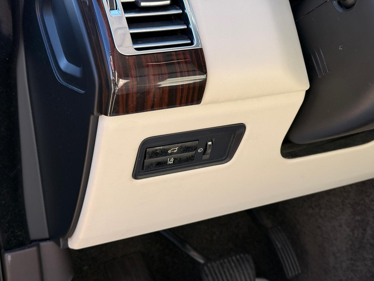 Land Rover Range Rover HSE 2015