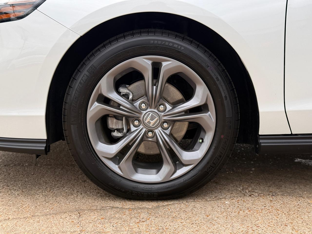 Honda Accord EX 2024