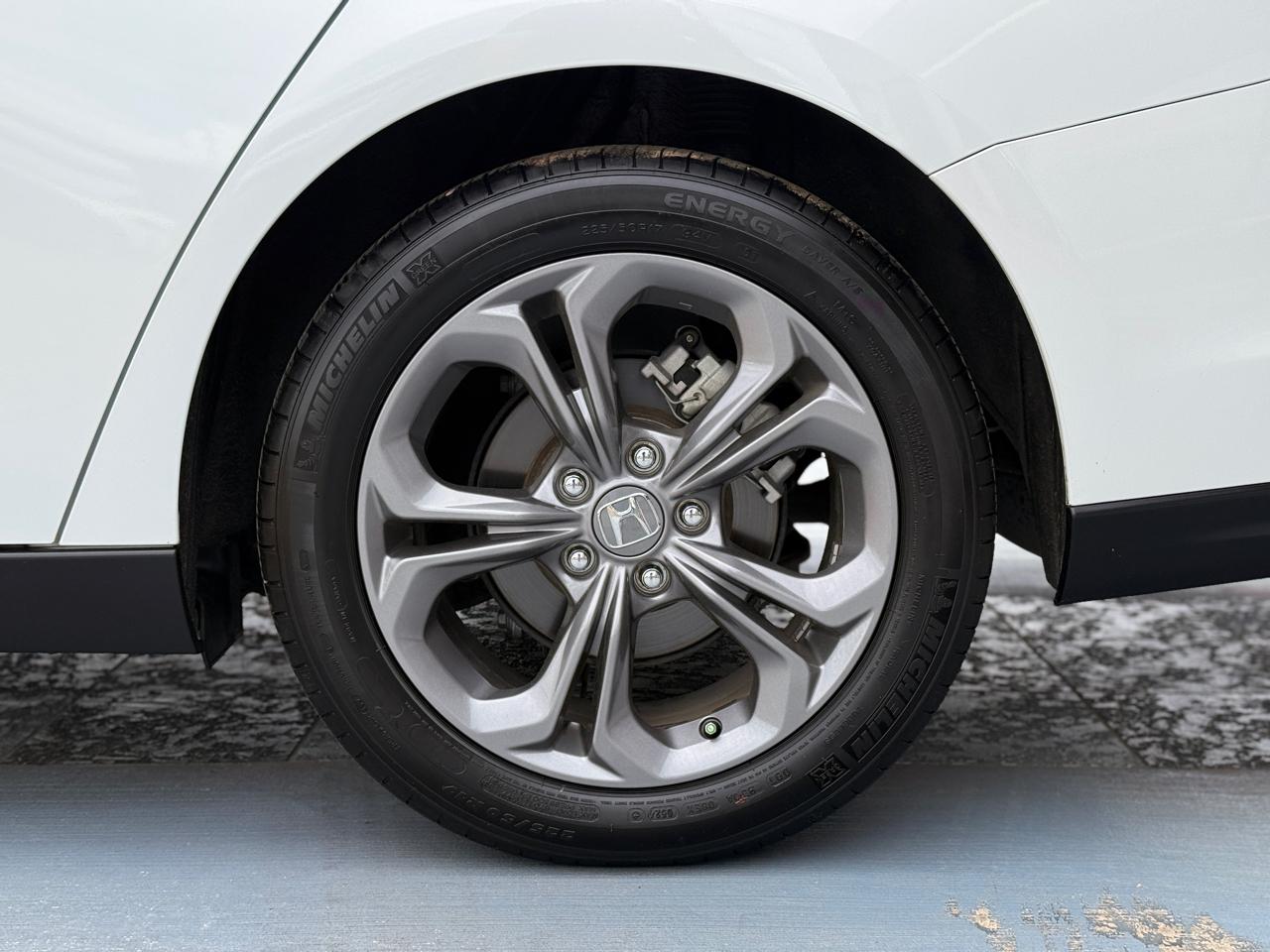 Honda Accord EX 2024