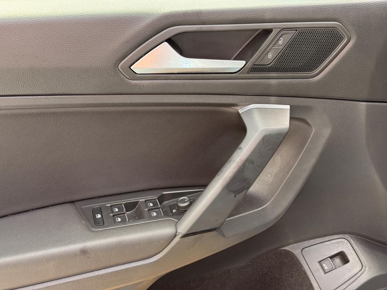 Volkswagen Tiguan SEL 2019