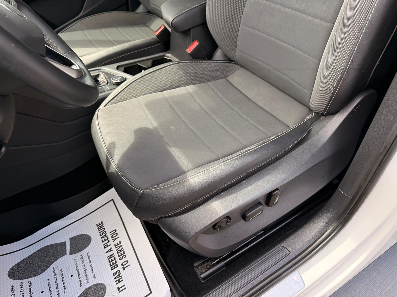 Volkswagen Taos SE 2022