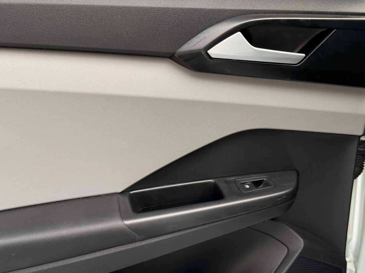 Volkswagen Taos SE 2022