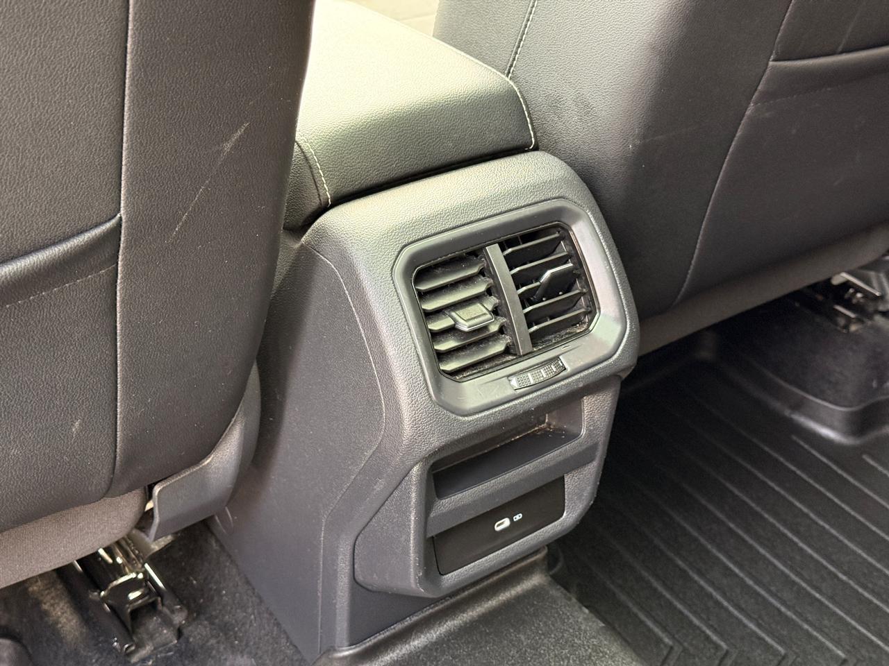 Volkswagen Taos SE 2022