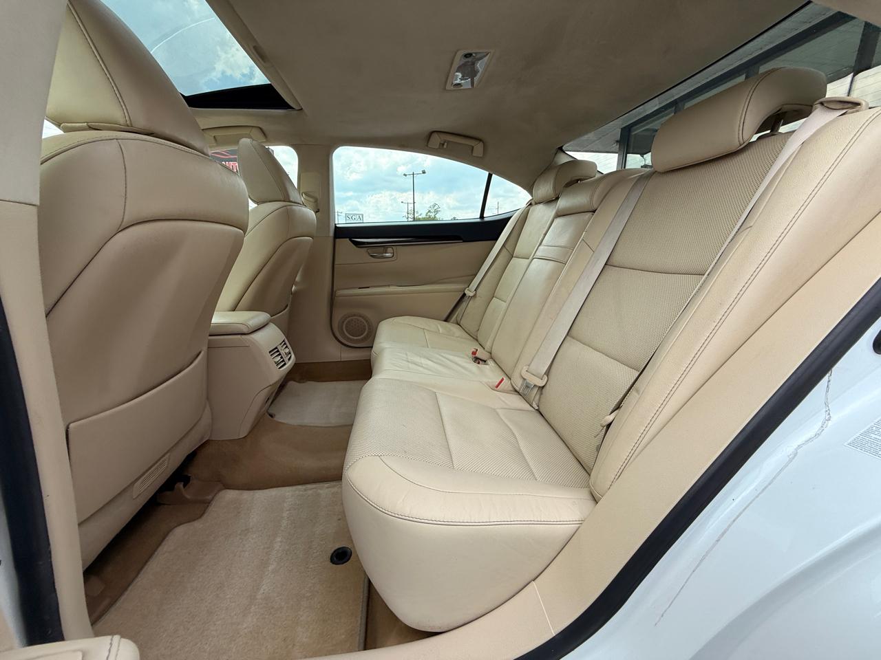 Lexus ES 350 Sedan 2013