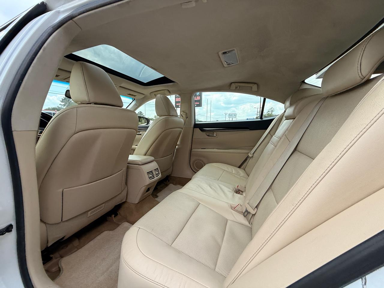 Lexus ES 350 Sedan 2013