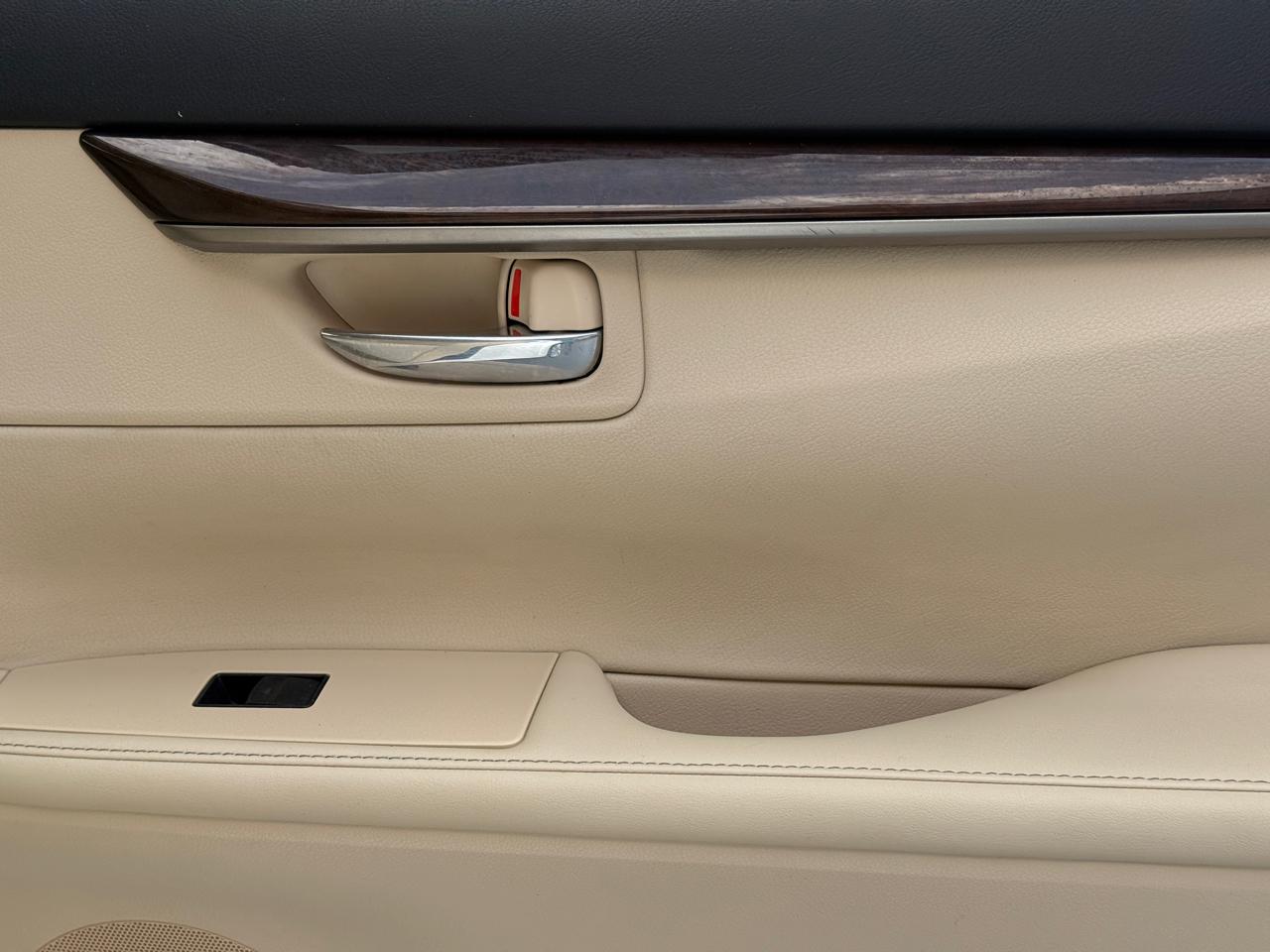 Lexus ES 350 Sedan 2013