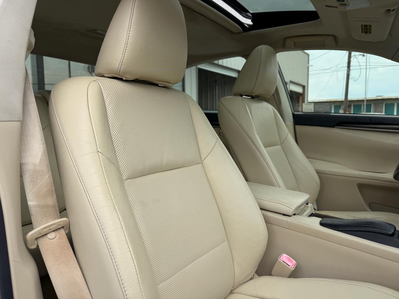 Lexus ES 350 Sedan 2013