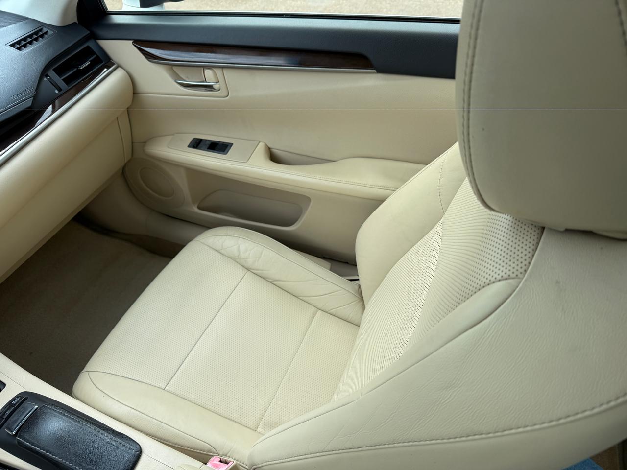Lexus ES 350 Sedan 2013
