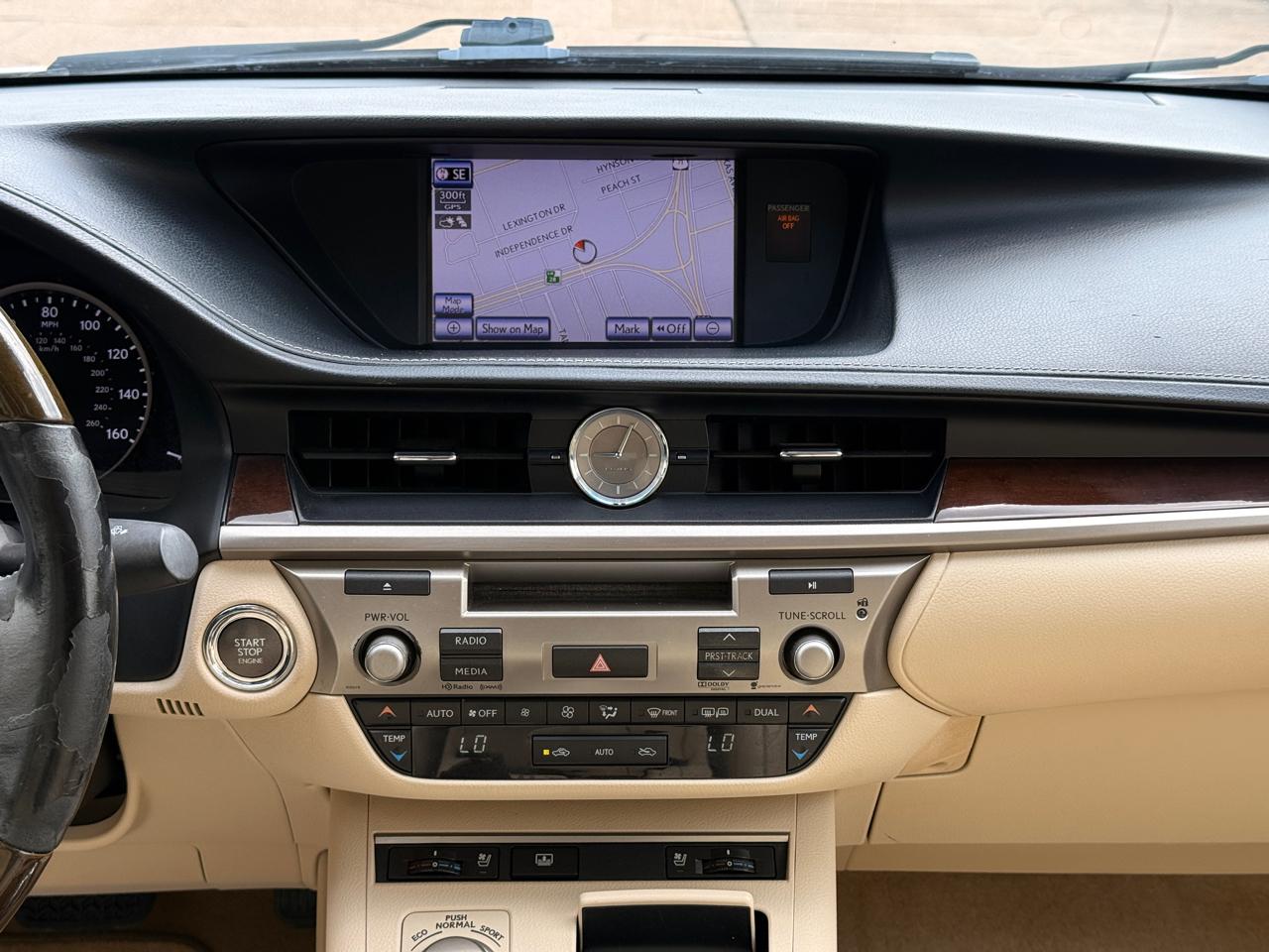 Lexus ES 350 Sedan 2013