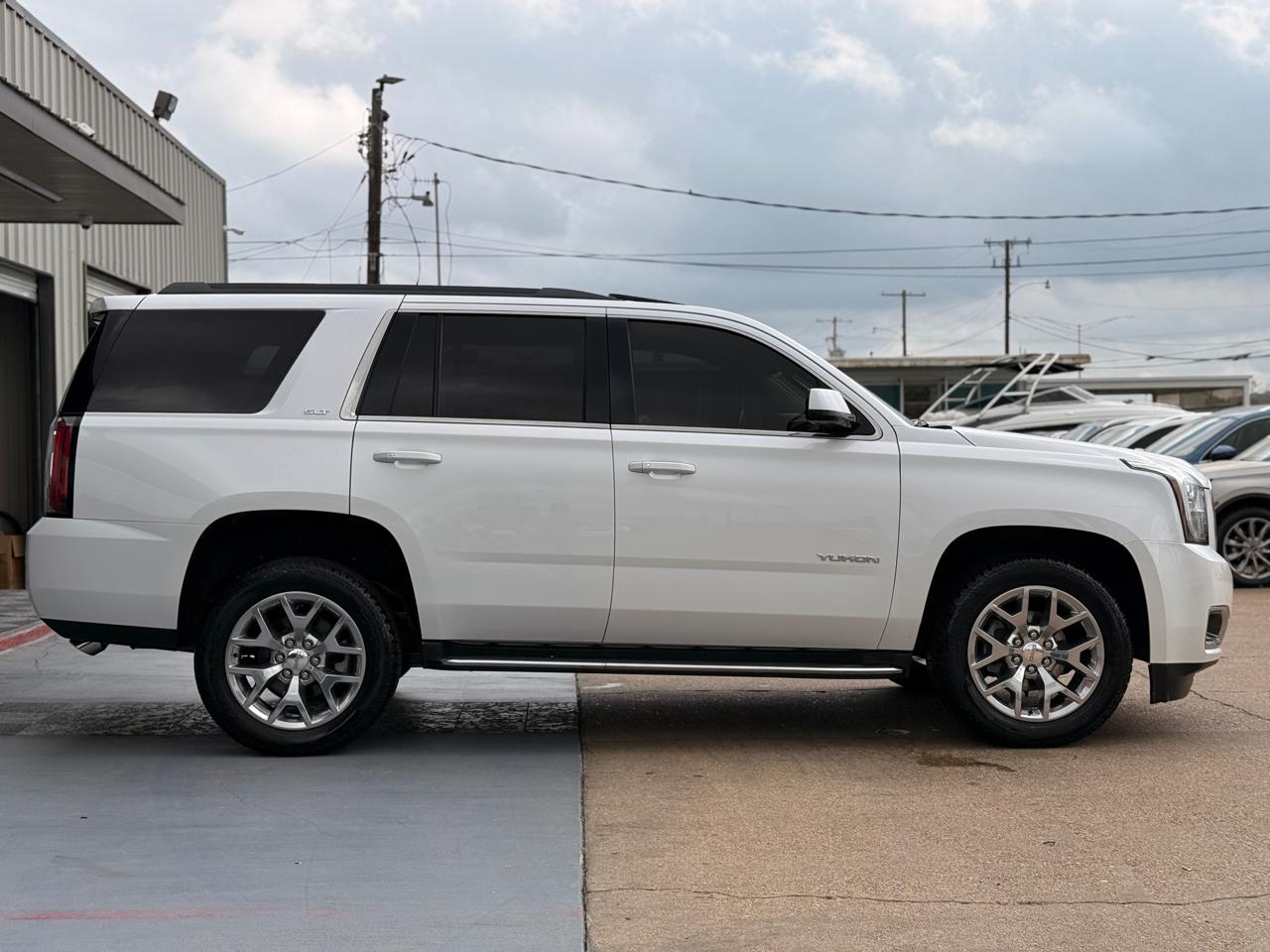 GMC Yukon SLT 2WD 2017