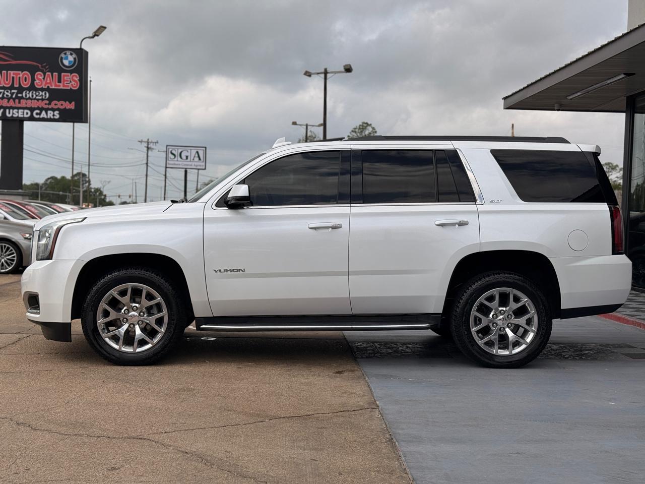 GMC Yukon SLT 2WD 2017