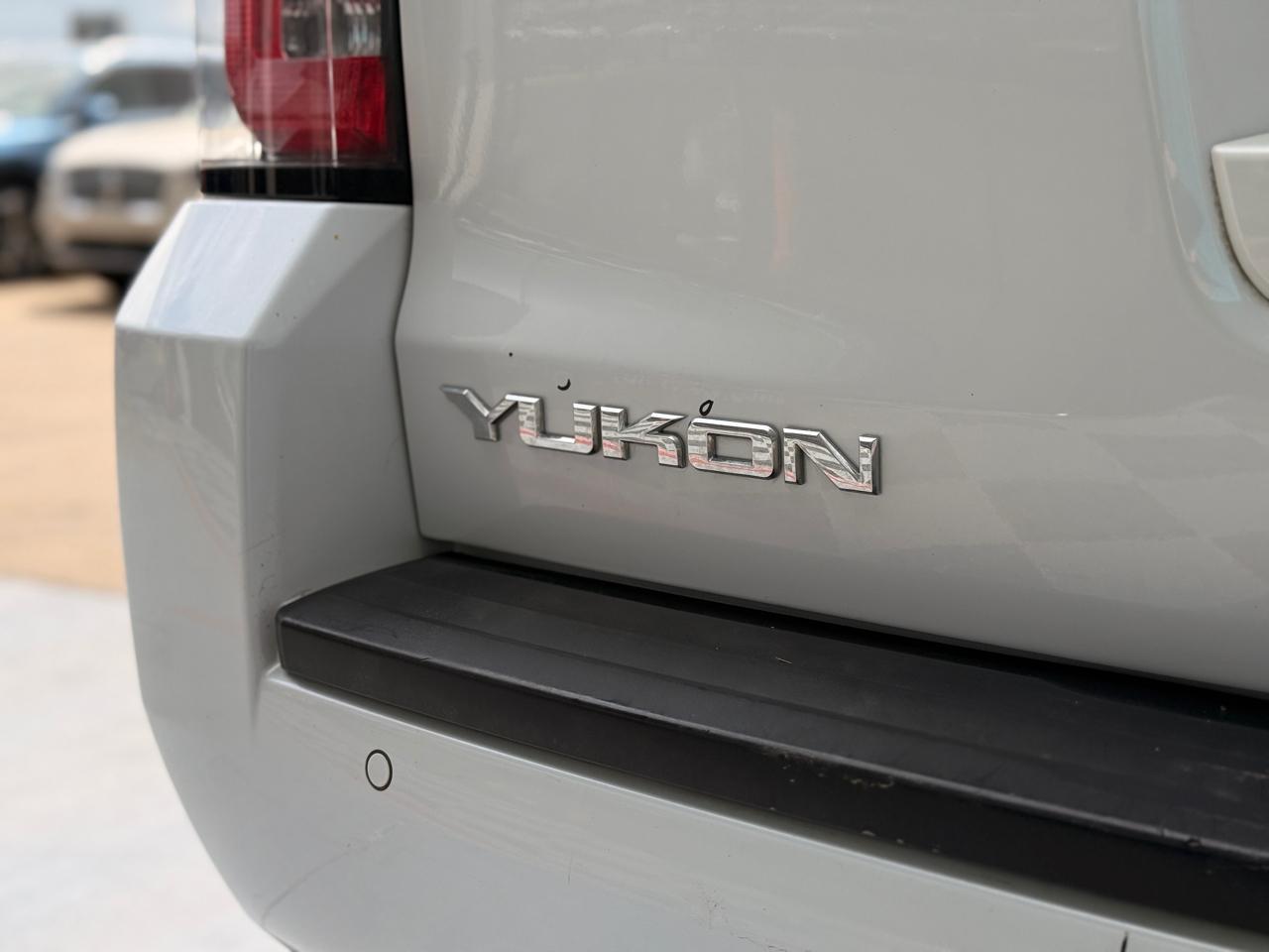 GMC Yukon SLT 2WD 2017