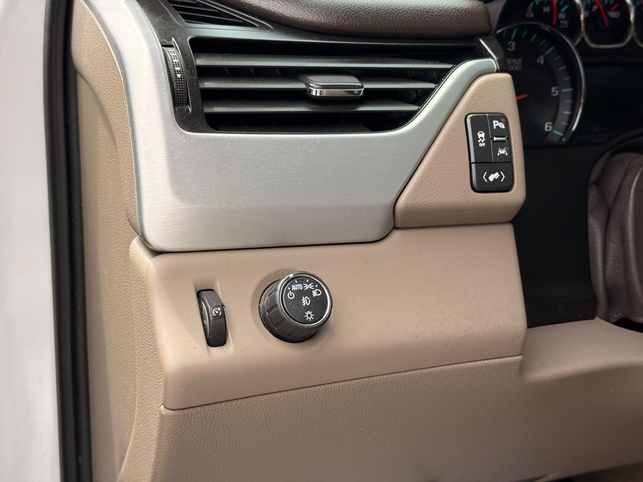 GMC Yukon SLT 2WD 2017