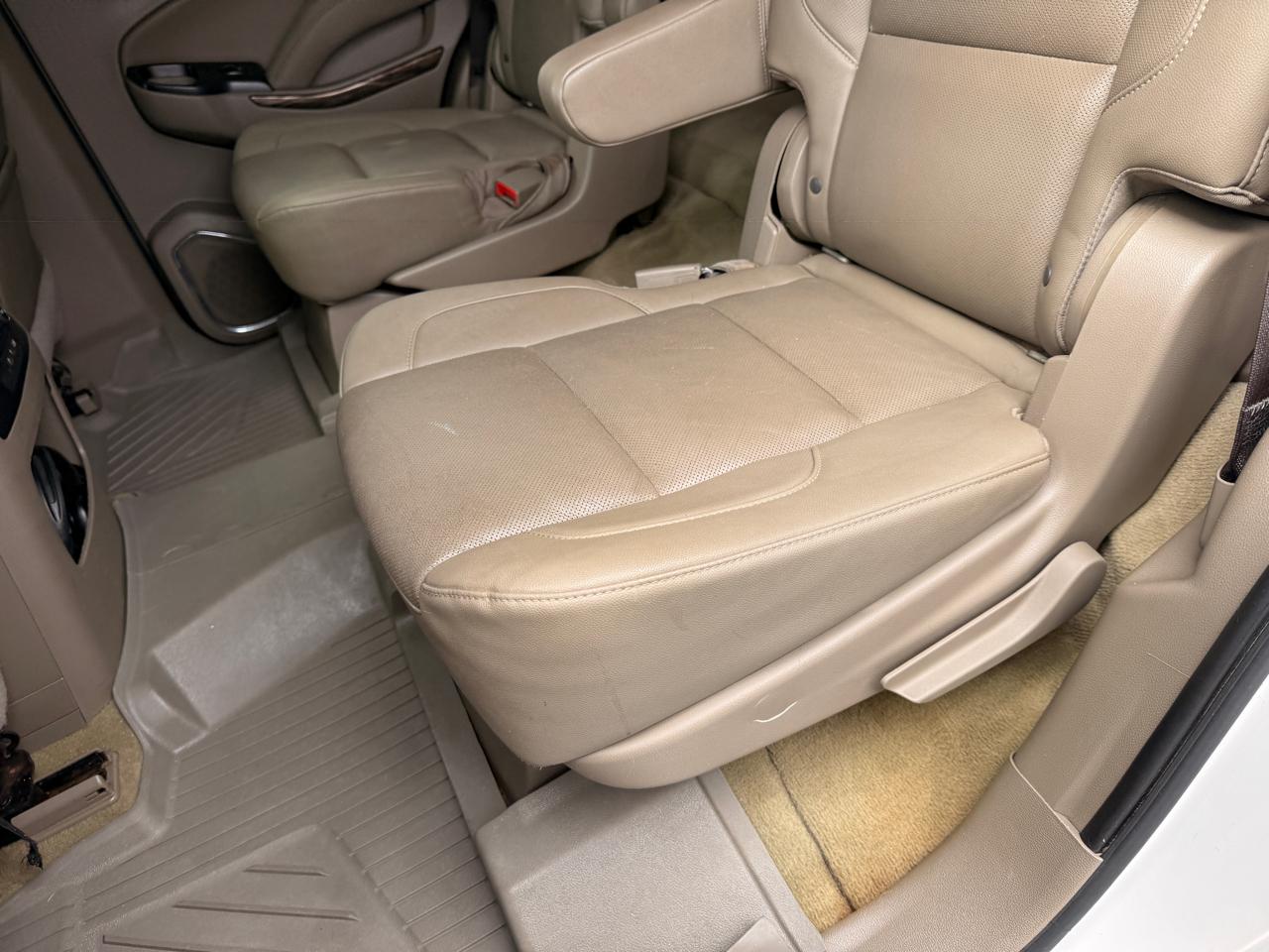 GMC Yukon SLT 2WD 2017