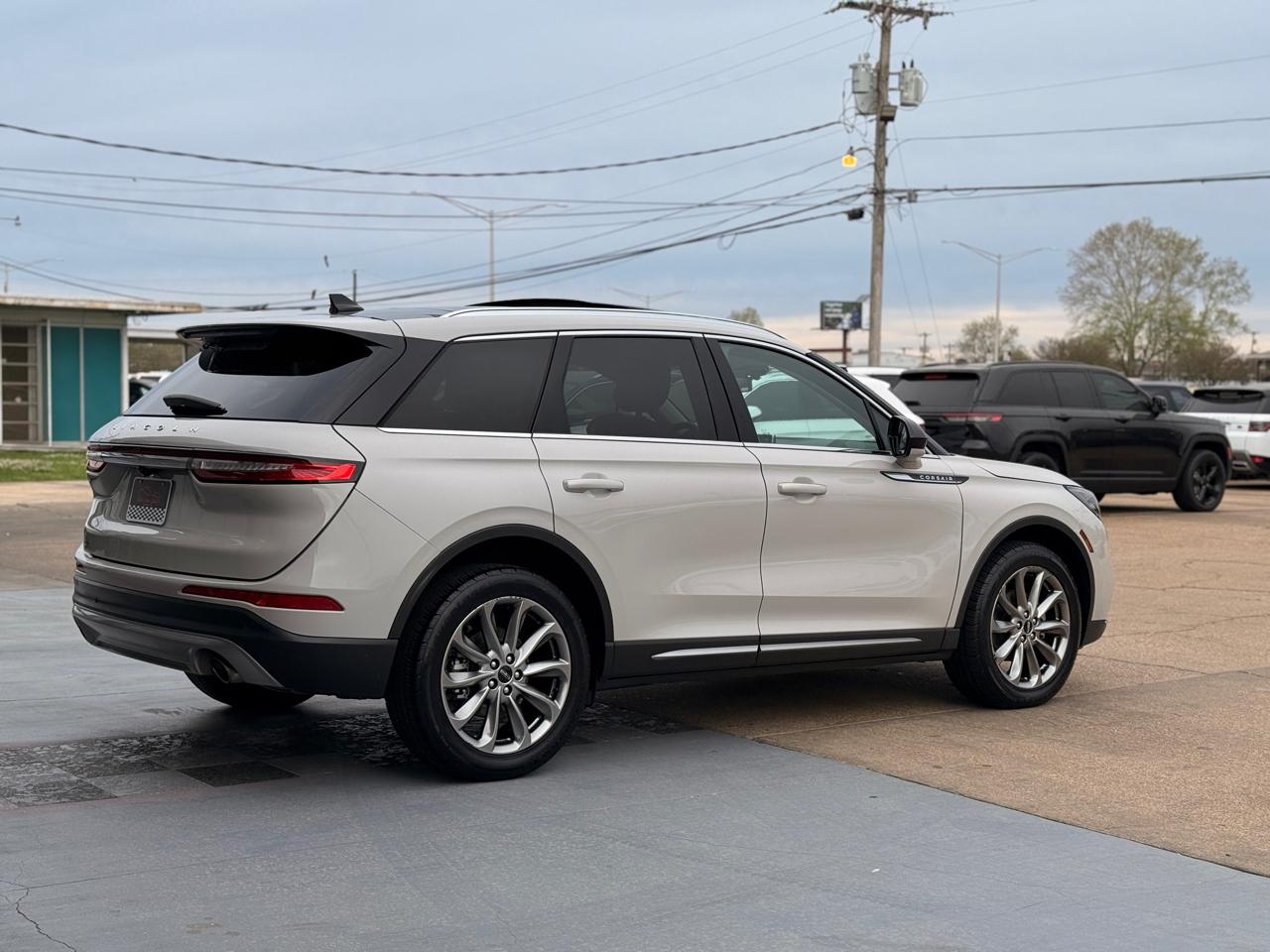 Lincoln Corsair Base 2020