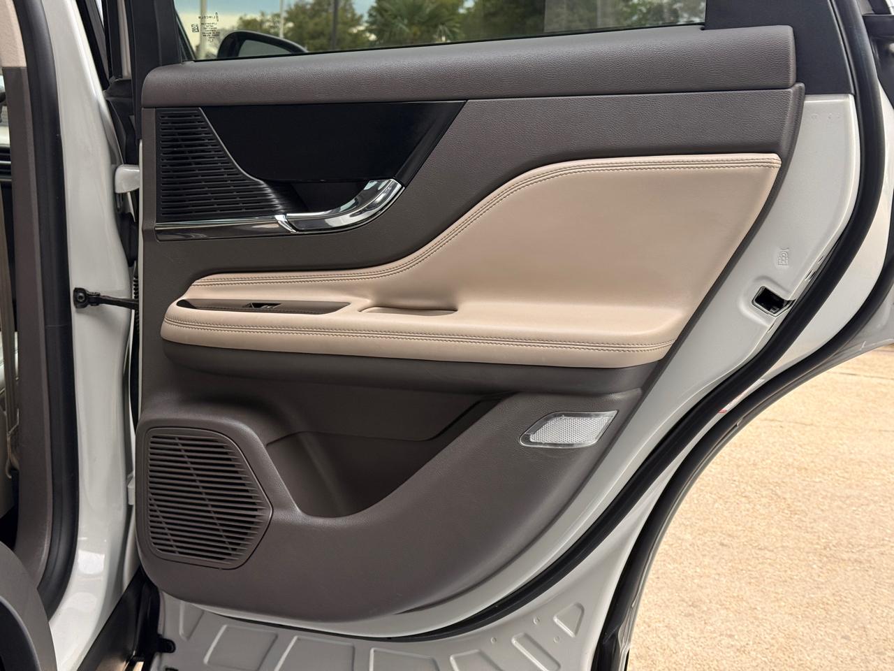 Lincoln Corsair Base 2020