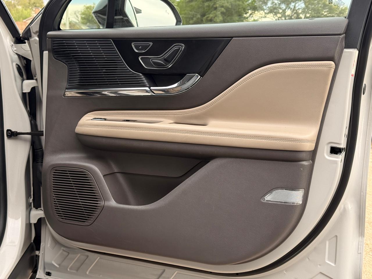 Lincoln Corsair Base 2020