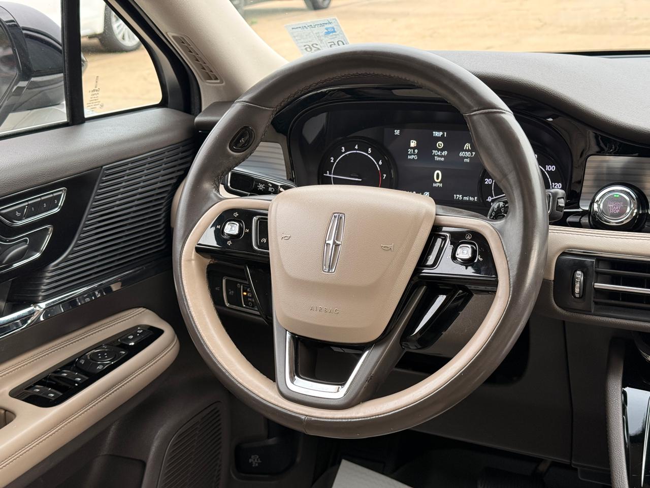 Lincoln Corsair Base 2020