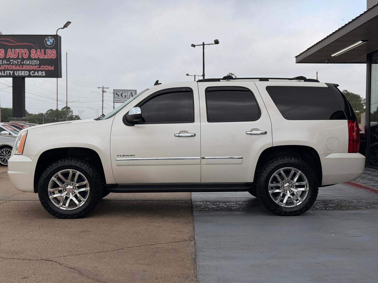 GMC Yukon SLT1 2WD 2012