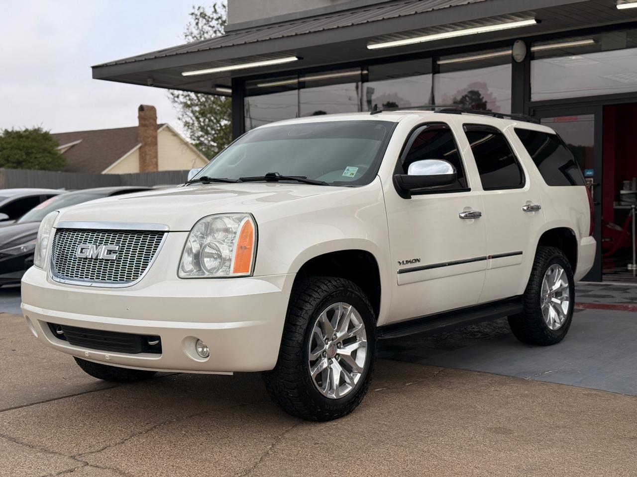 GMC Yukon SLT1 2WD 2012