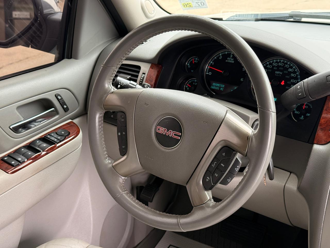 GMC Yukon SLT1 2WD 2012