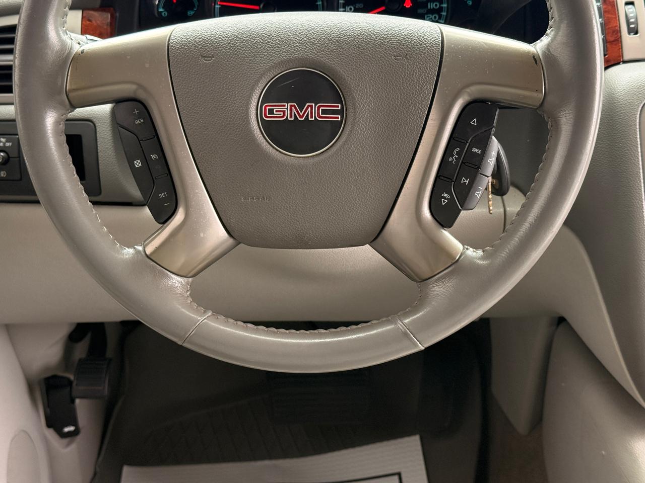 GMC Yukon SLT1 2WD 2012