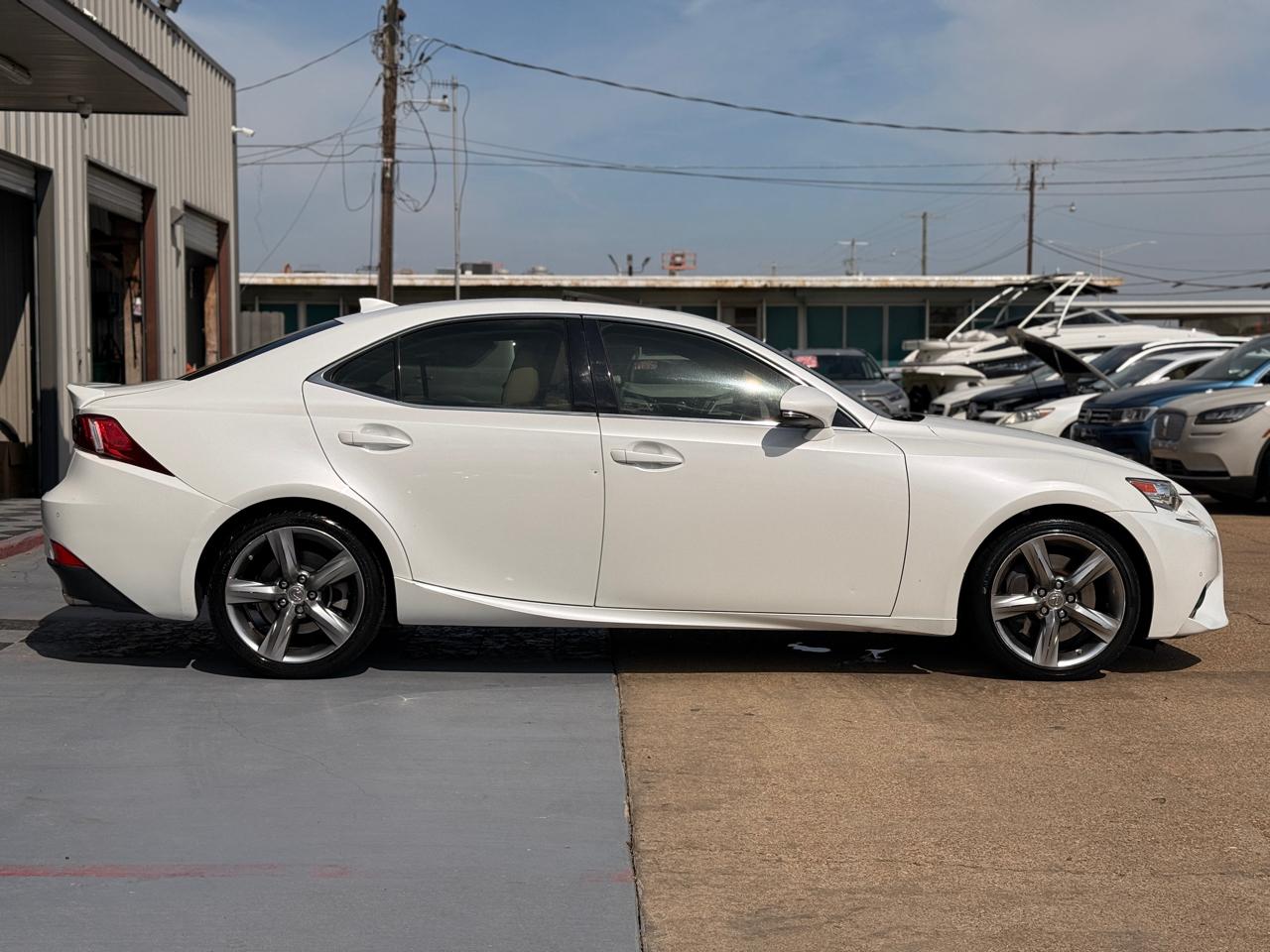 Lexus IS 350 RWD 2015