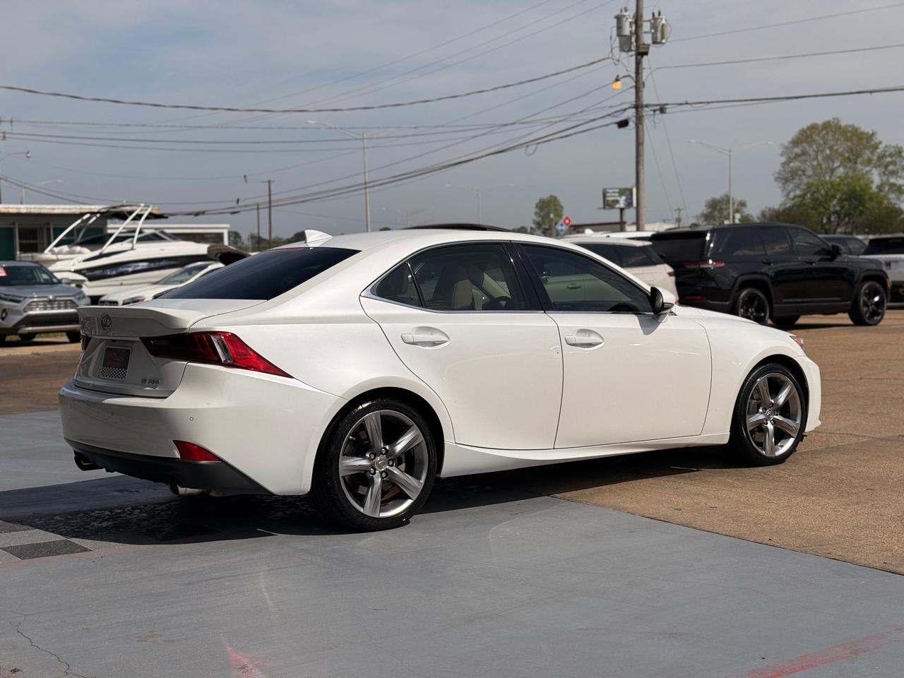 Lexus IS 350 RWD 2015