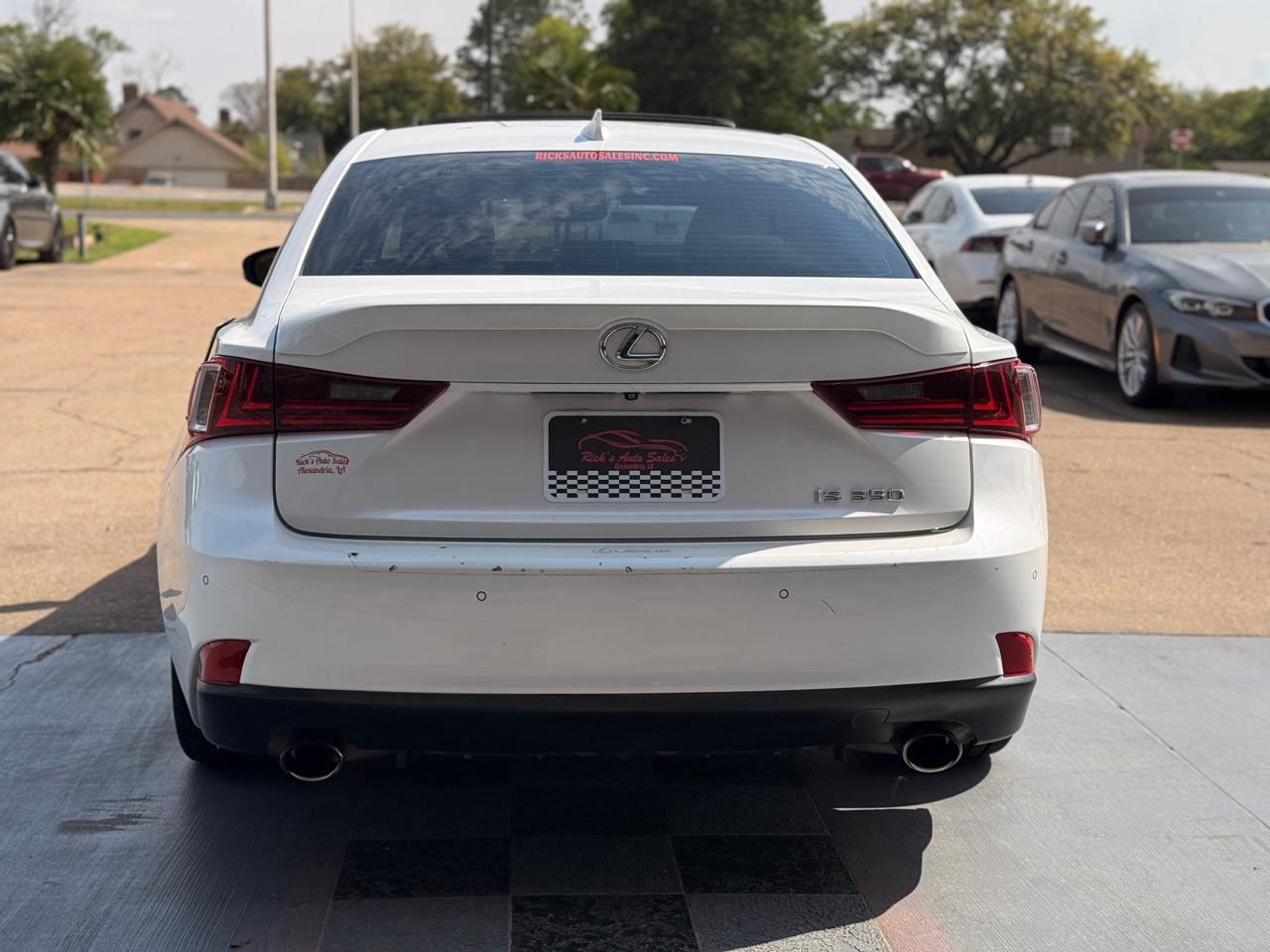 Lexus IS 350 RWD 2015