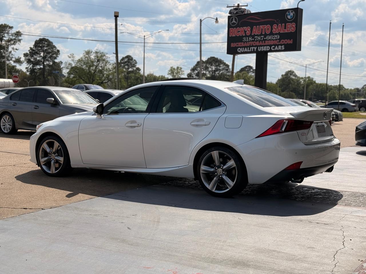Lexus IS 350 RWD 2015