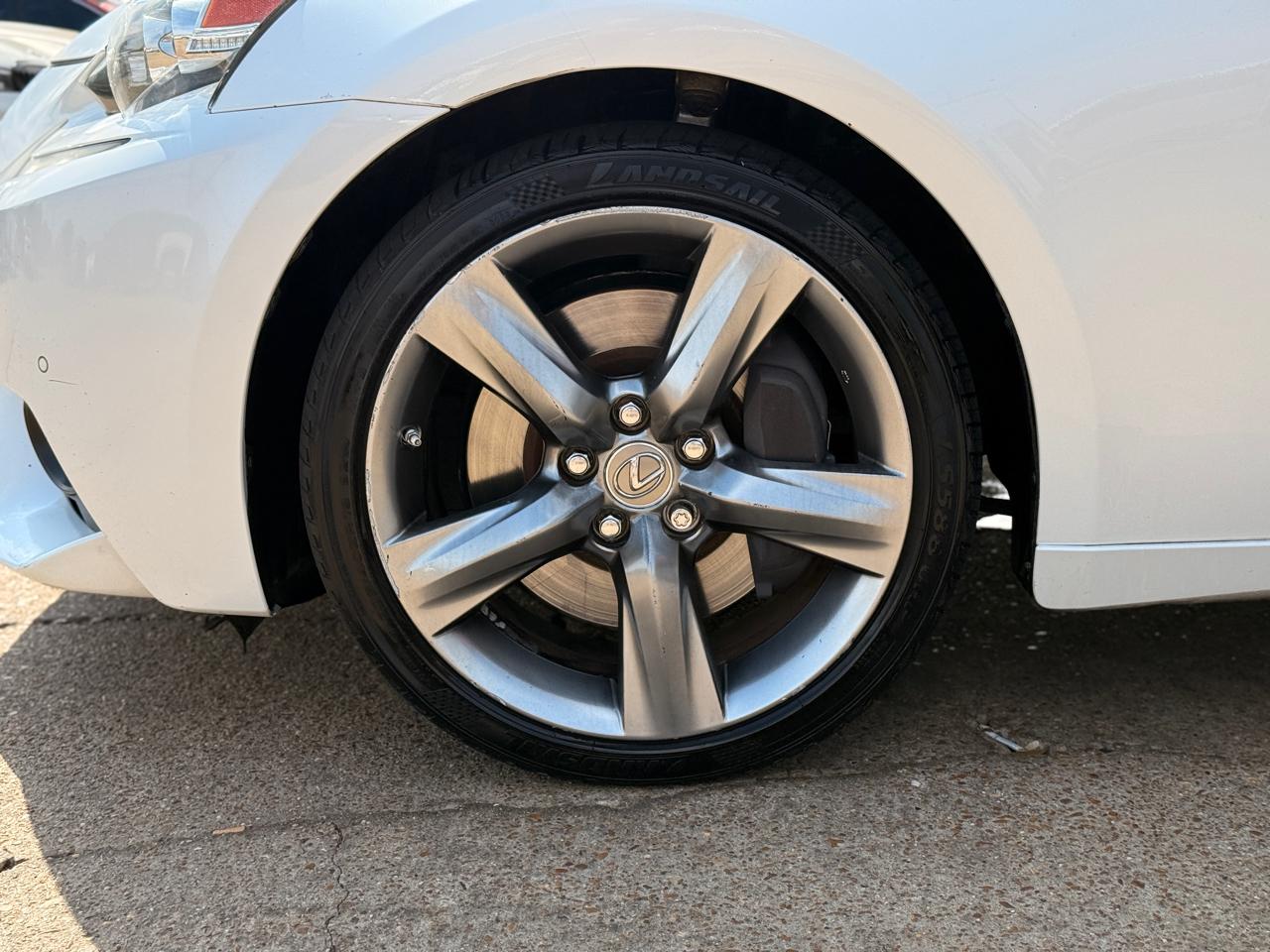 Lexus IS 350 RWD 2015