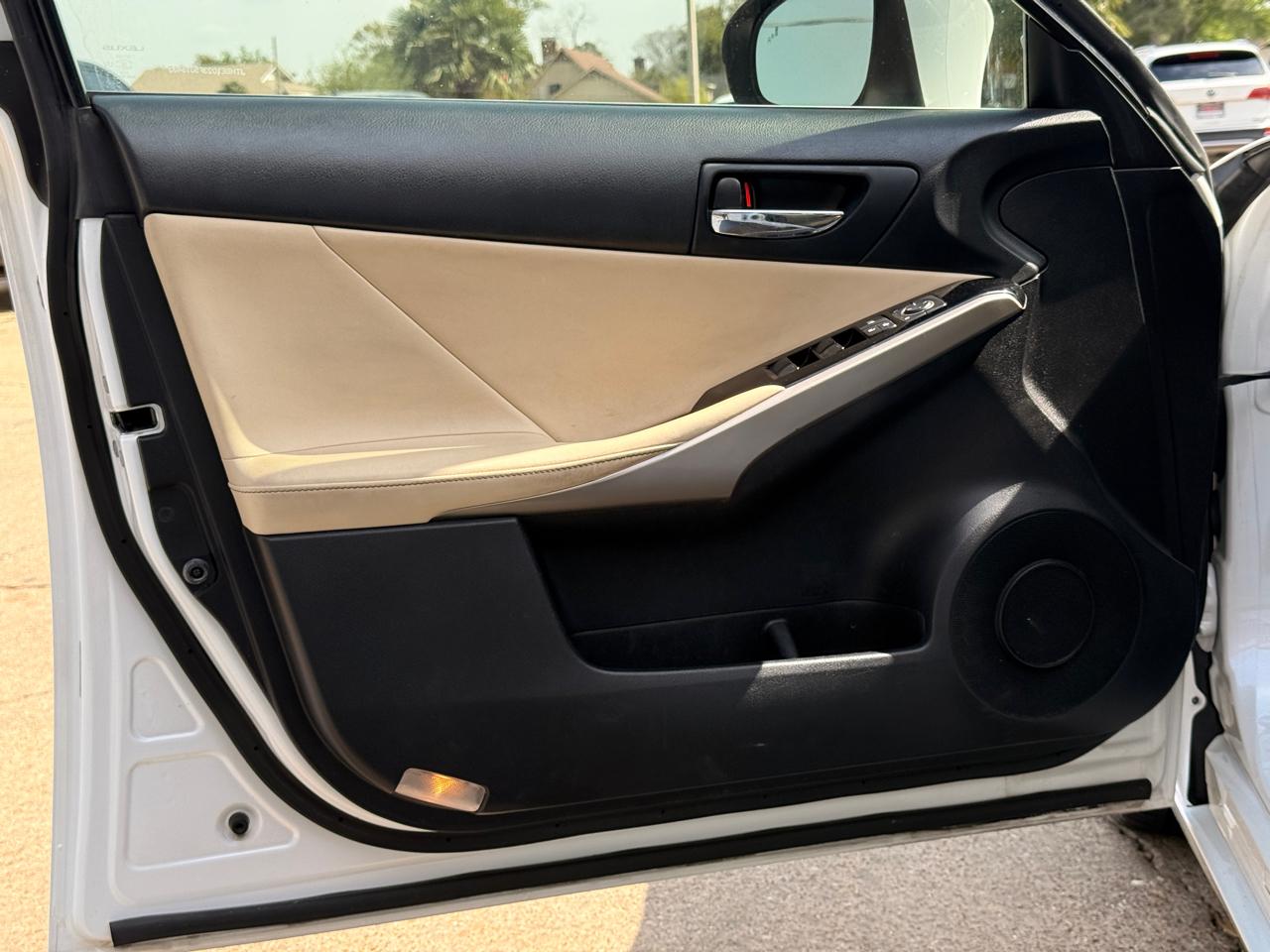 Lexus IS 350 RWD 2015