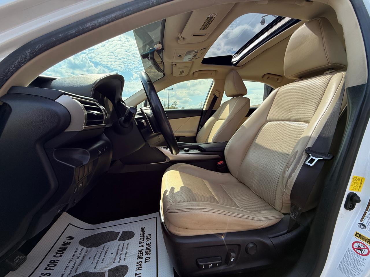 Lexus IS 350 RWD 2015