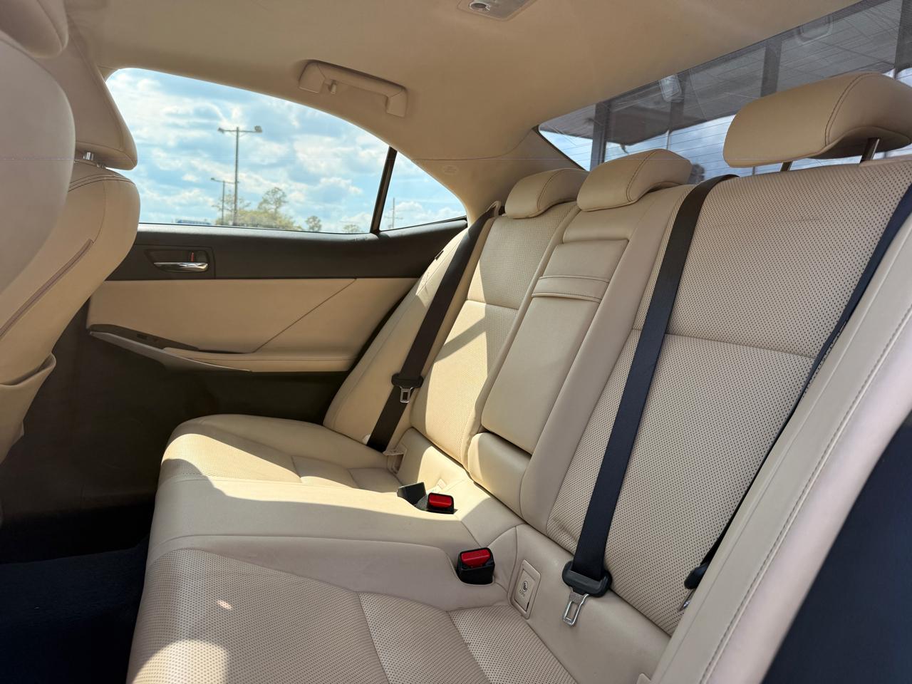 Lexus IS 350 RWD 2015