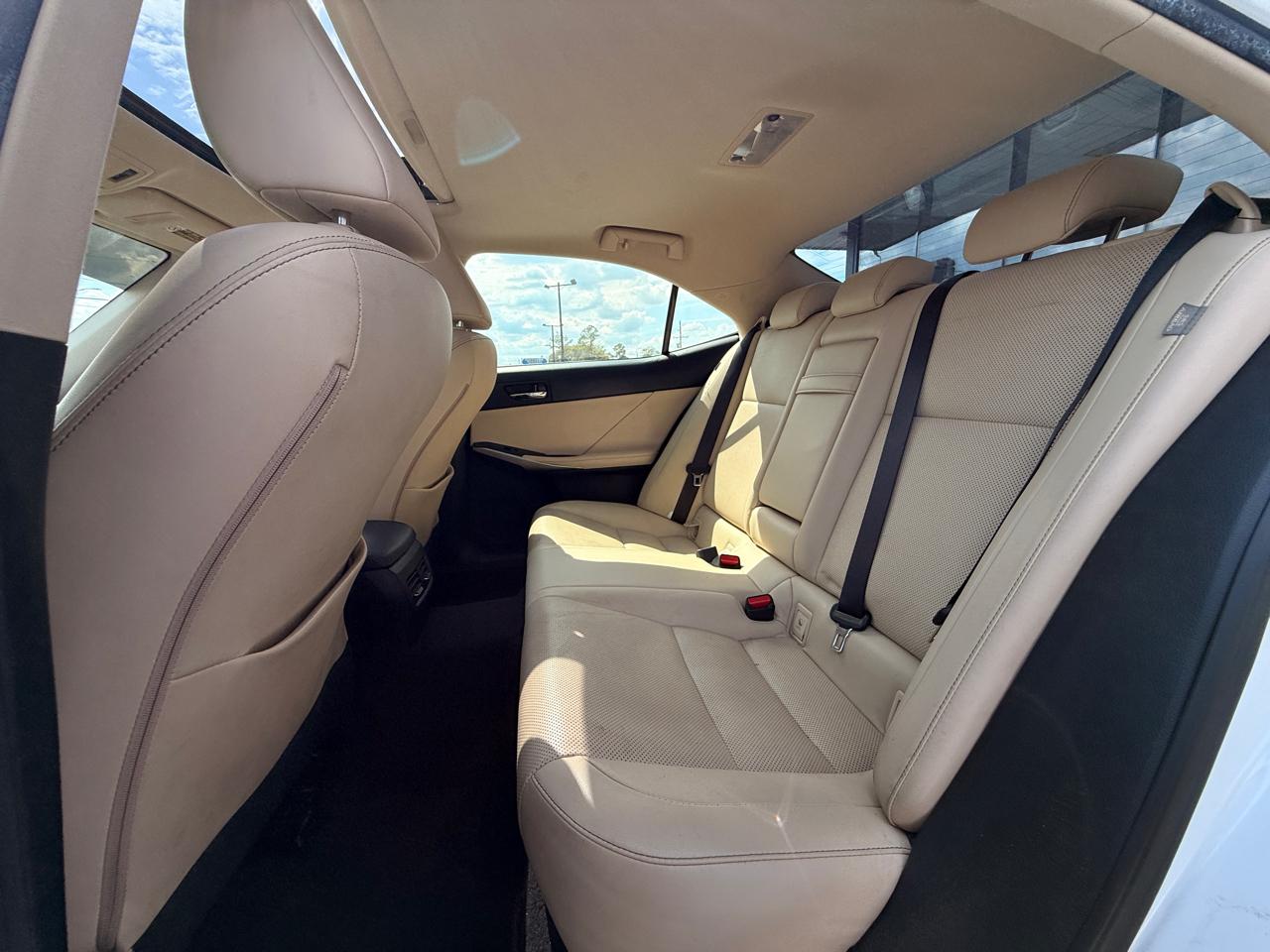 Lexus IS 350 RWD 2015