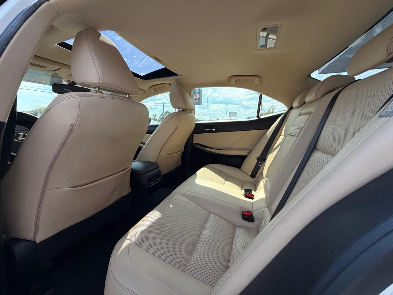 Lexus IS 350 RWD 2015