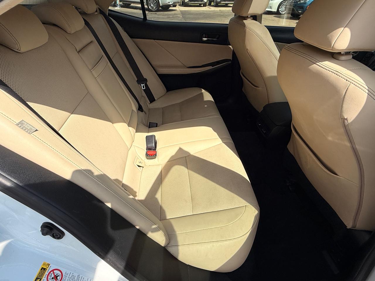 Lexus IS 350 RWD 2015