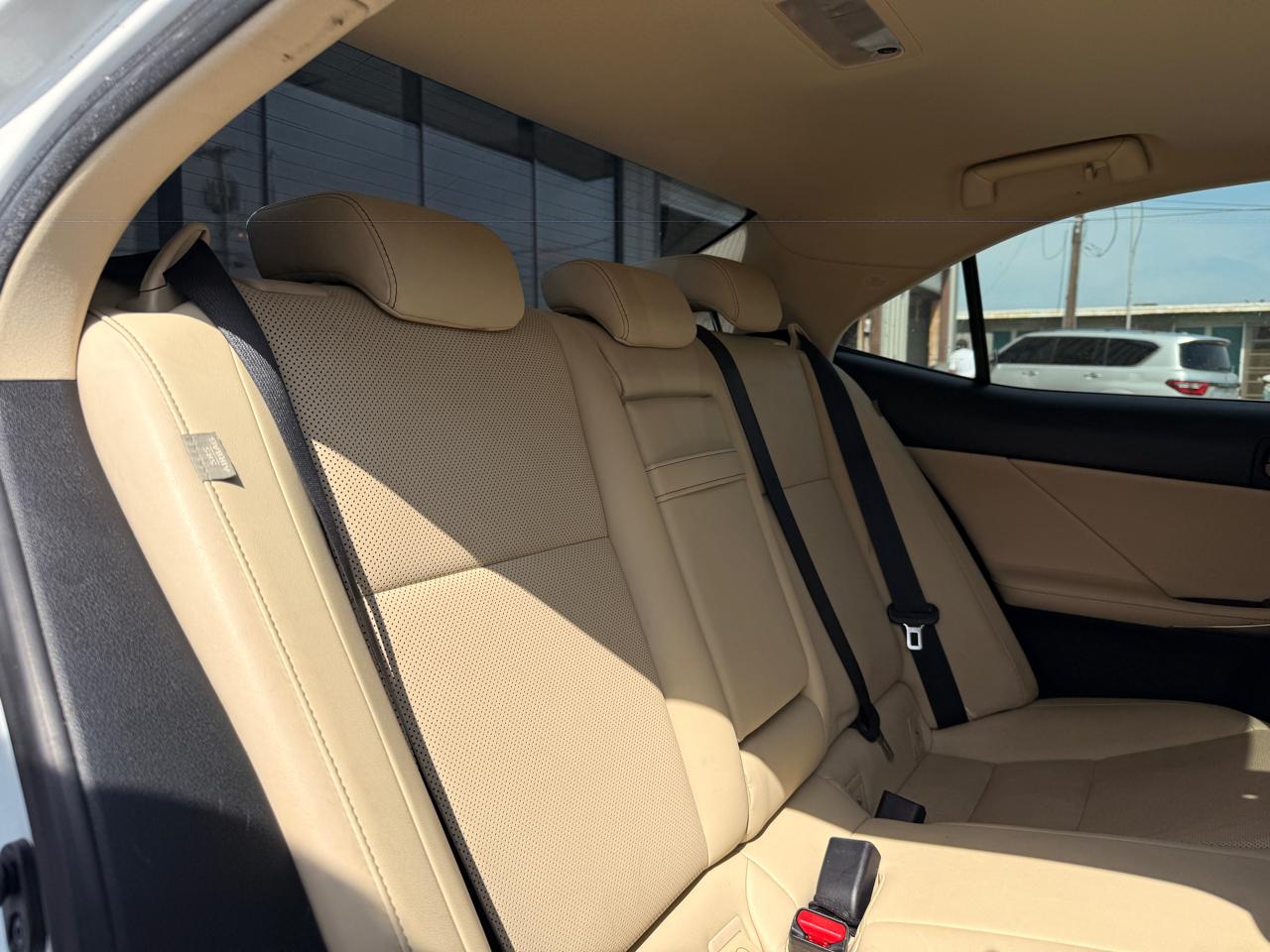 Lexus IS 350 RWD 2015