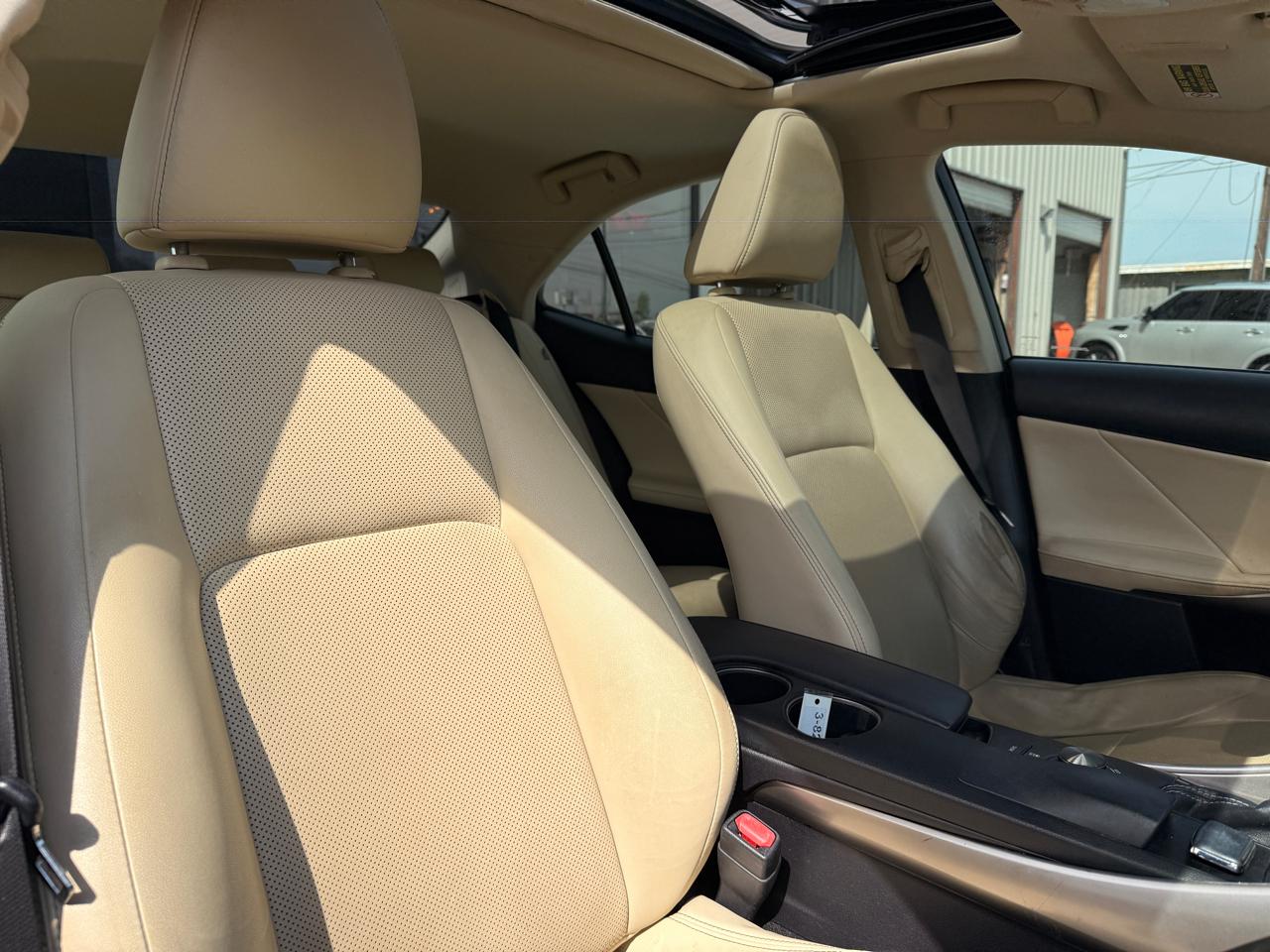 Lexus IS 350 RWD 2015