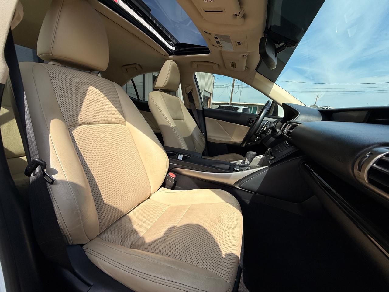 Lexus IS 350 RWD 2015