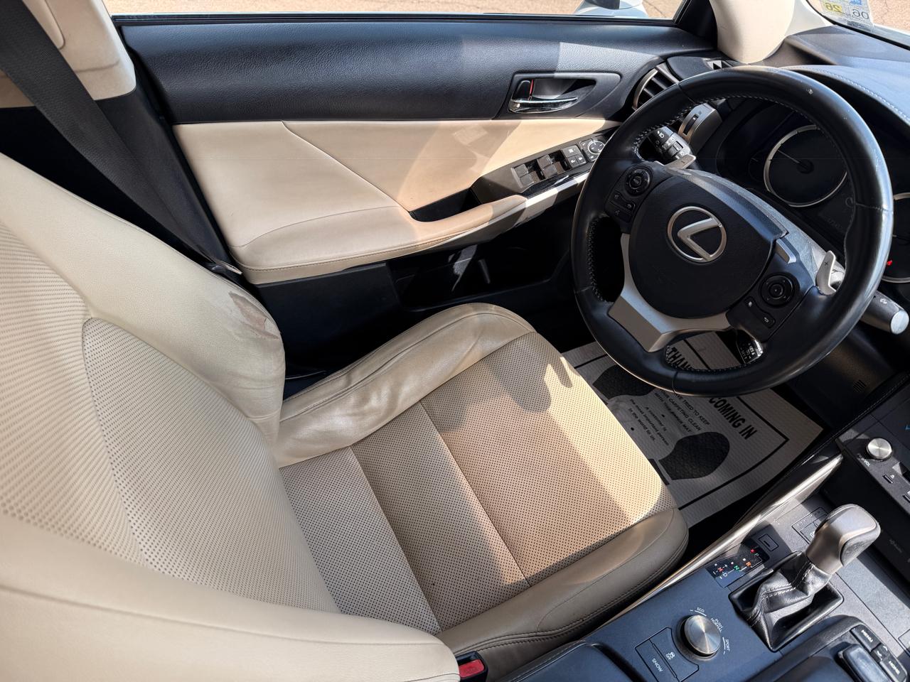 Lexus IS 350 RWD 2015