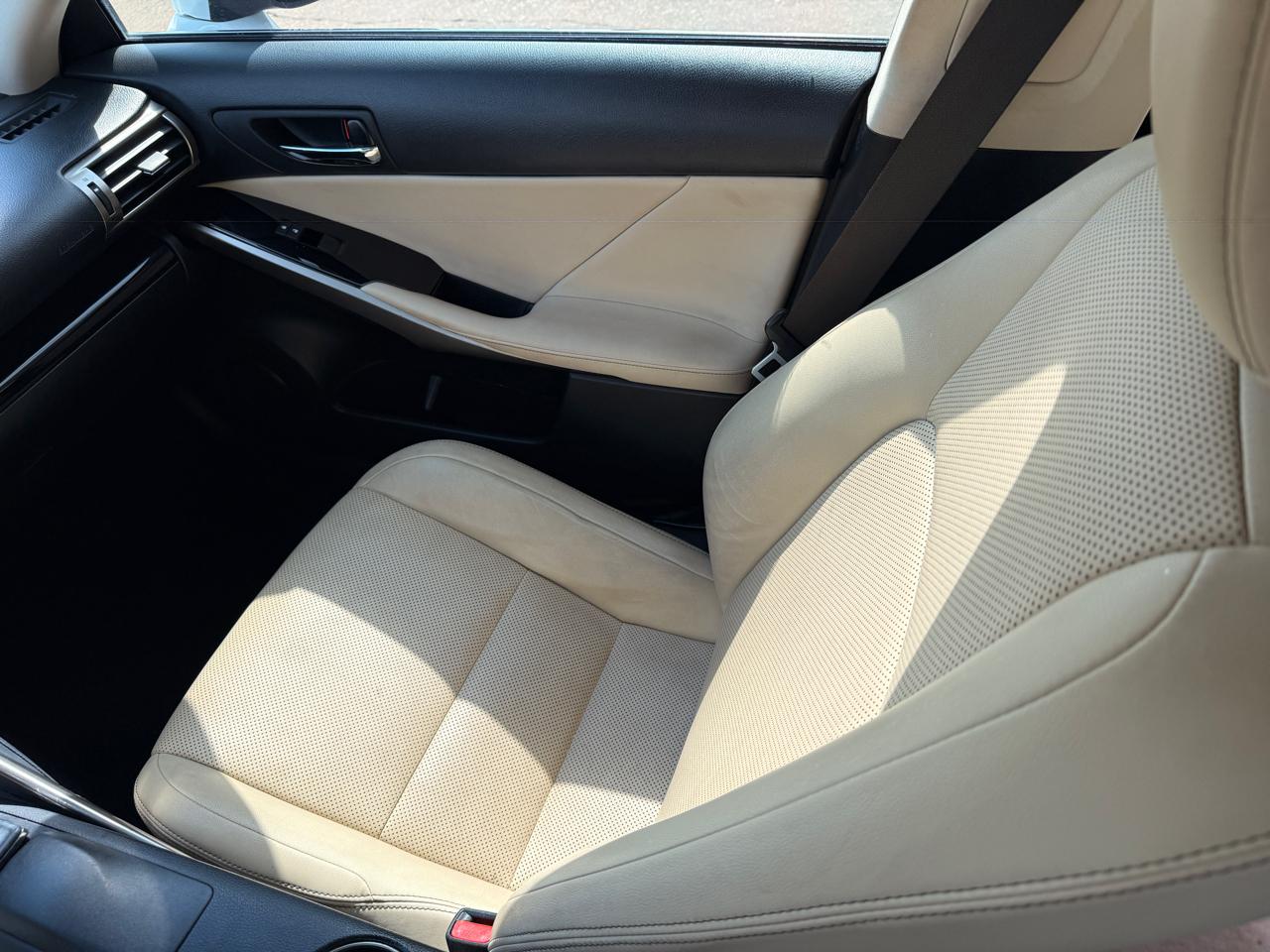 Lexus IS 350 RWD 2015