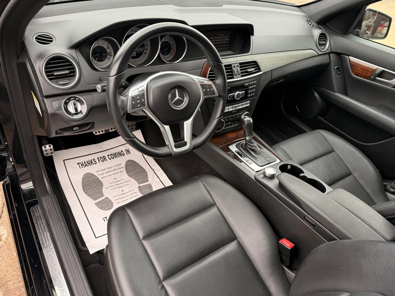 Mercedes-Benz C-Class C250 Luxury Sedan 2014