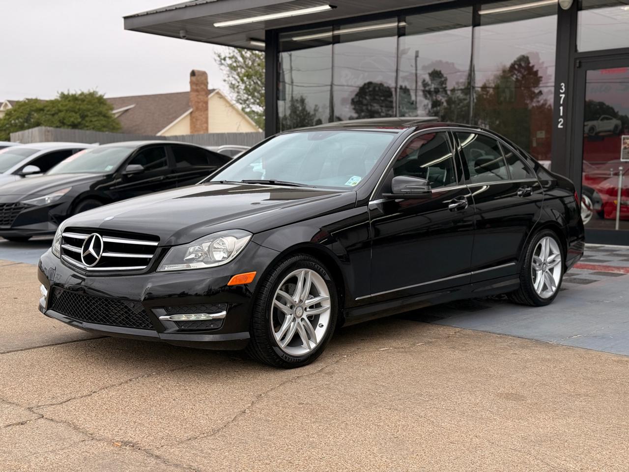 Mercedes-Benz C-Class C250 Luxury Sedan 2014