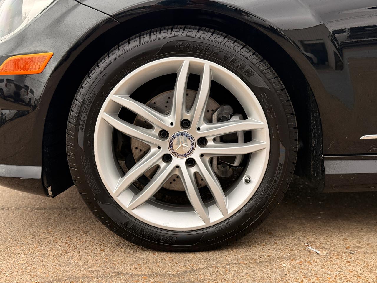 Mercedes-Benz C-Class C250 Luxury Sedan 2014