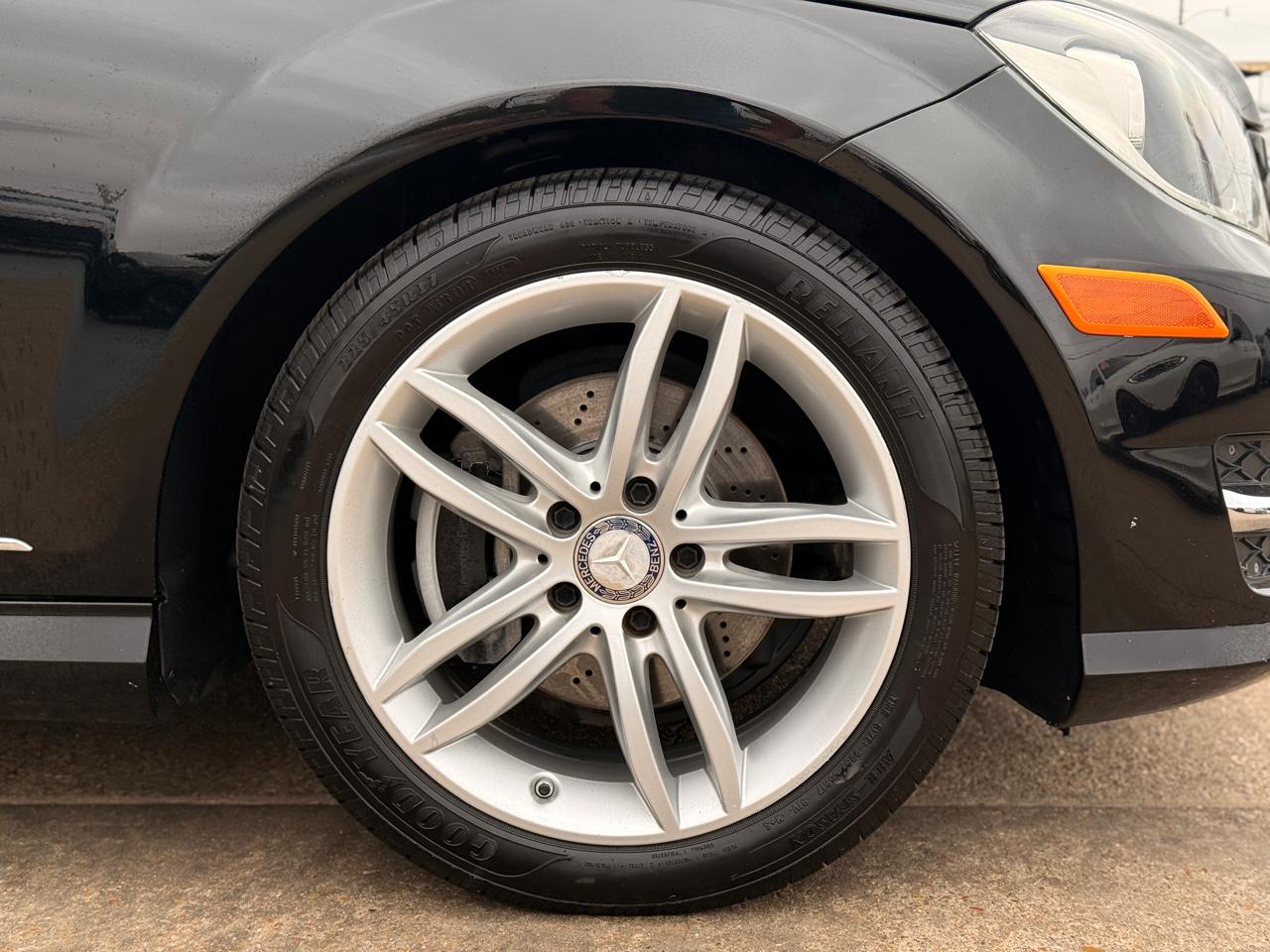 Mercedes-Benz C-Class C250 Luxury Sedan 2014