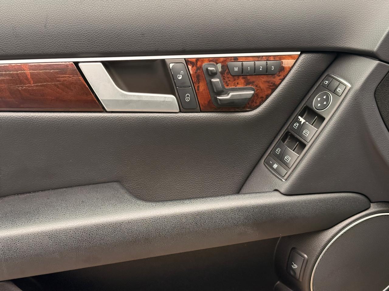 Mercedes-Benz C-Class C250 Luxury Sedan 2014