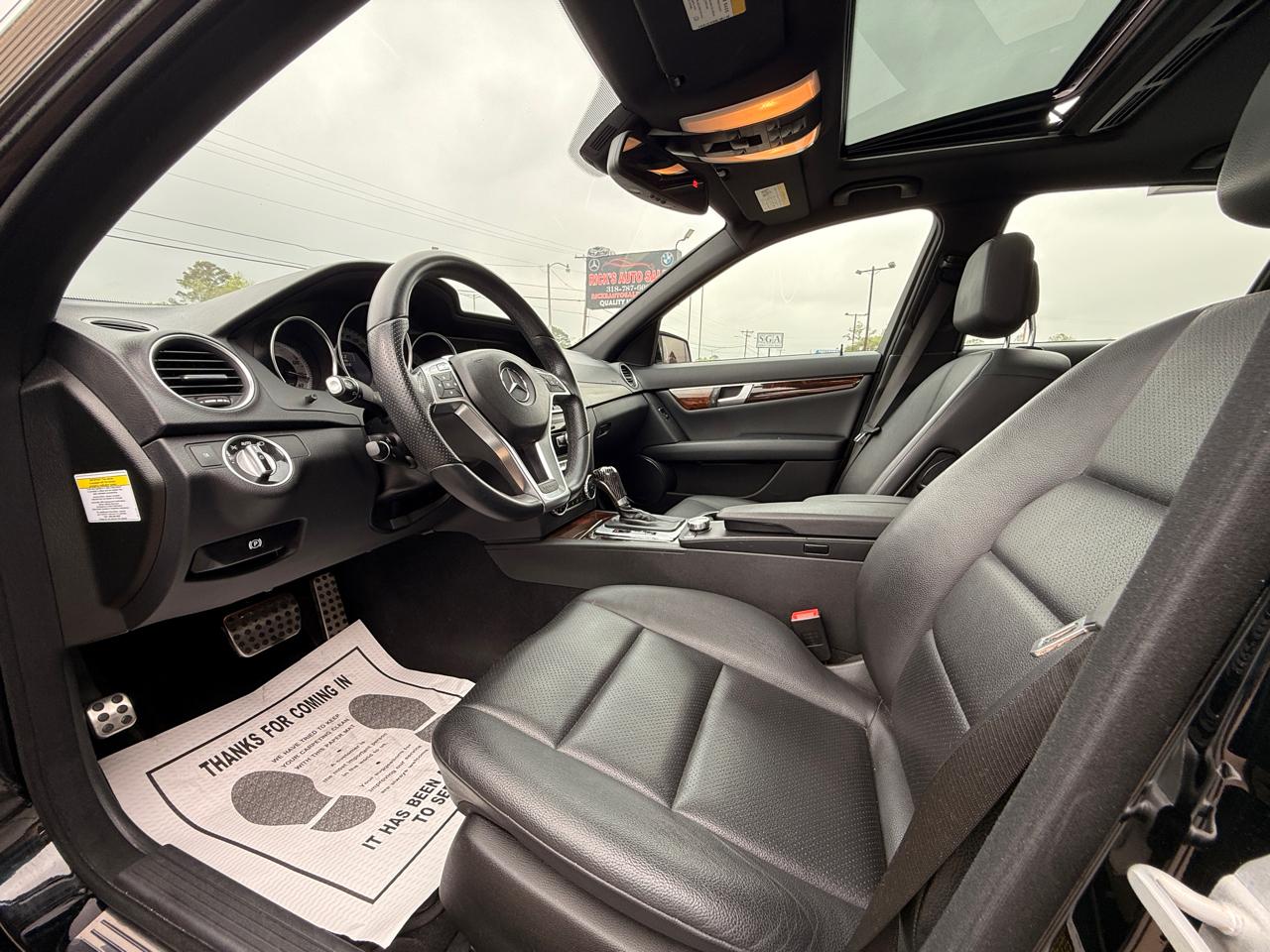 Mercedes-Benz C-Class C250 Luxury Sedan 2014