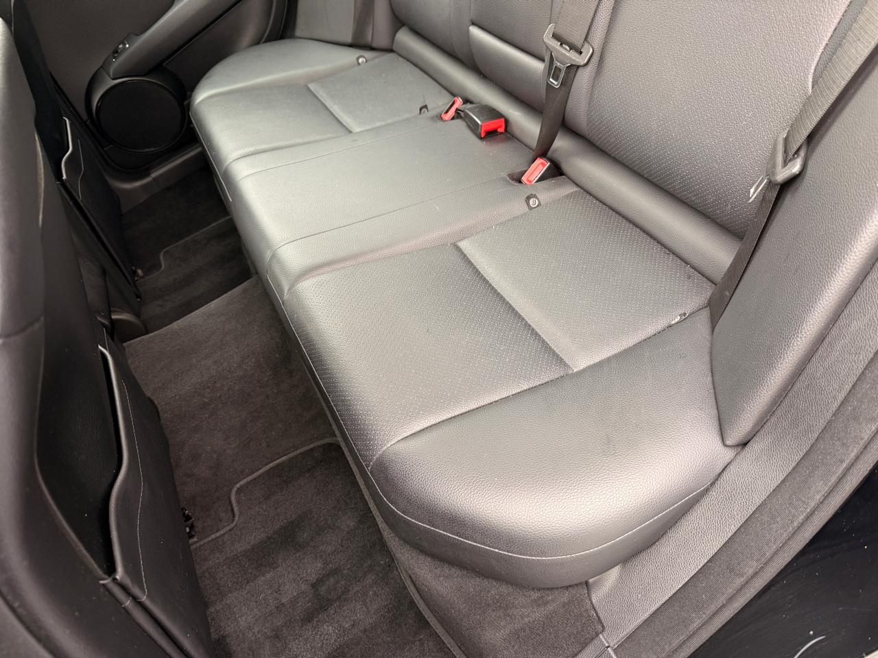 Mercedes-Benz C-Class C250 Luxury Sedan 2014