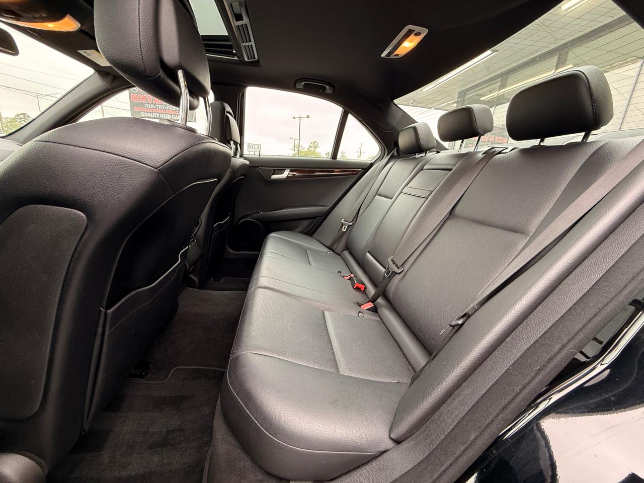 Mercedes-Benz C-Class C250 Luxury Sedan 2014